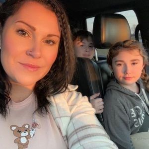 Meet your Posher, Crystal